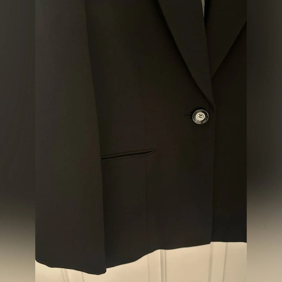 NWT Tahari Women’s Black Three Piece Suit Size 14 - Picture 5 of 14